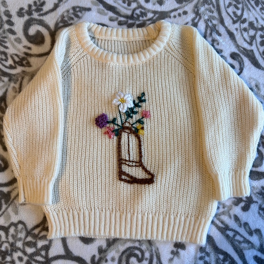 Embroidered boot and flowers sweater 18-24 m
